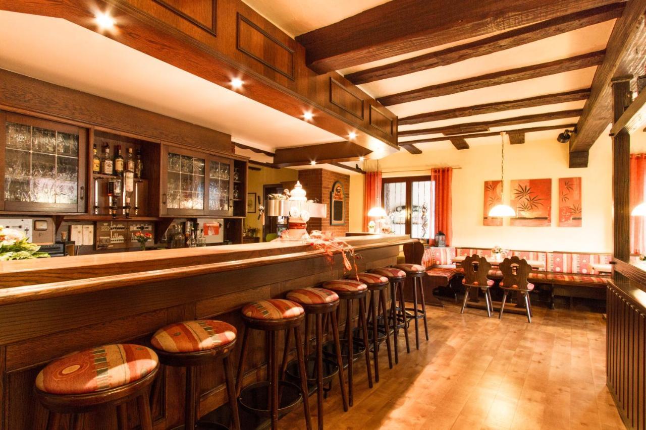 Hotel- Restaurant Zum Hirsch Grossenlueder Luaran gambar