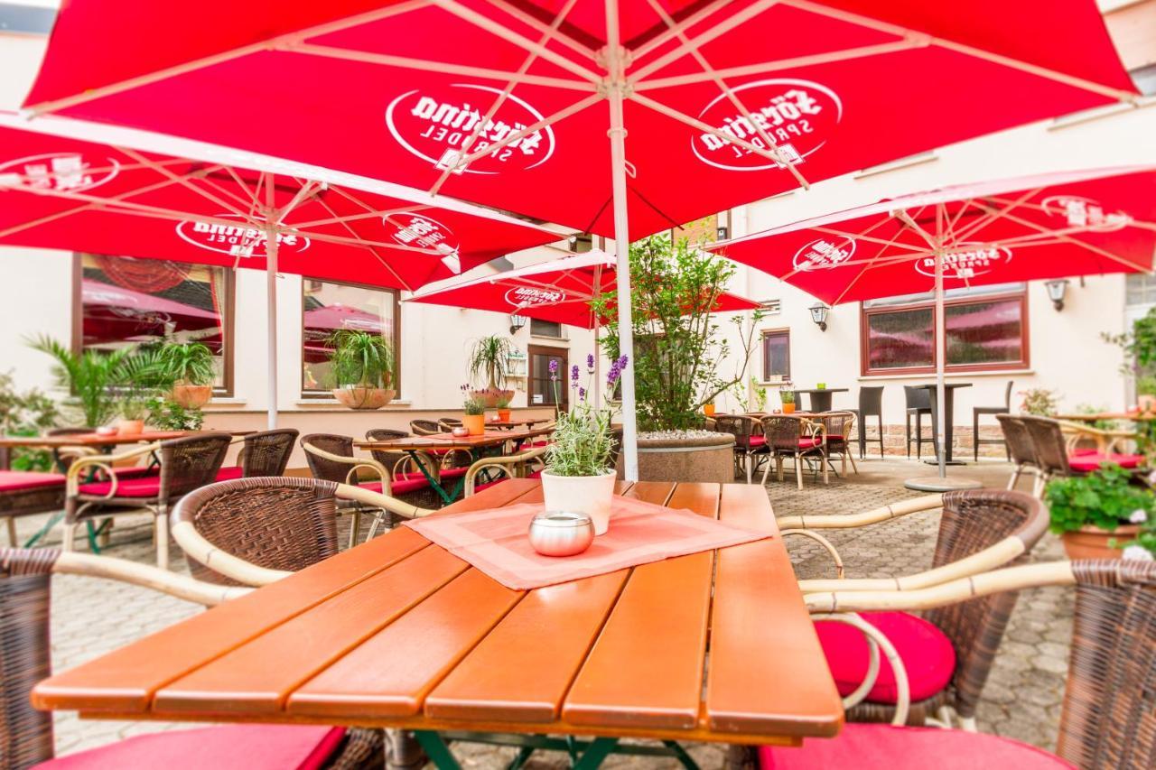 Hotel- Restaurant Zum Hirsch Grossenlueder Luaran gambar